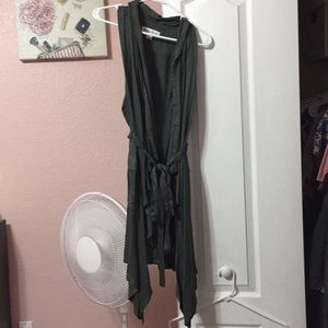 Ava & Viv Olive Sleeveless Kimono